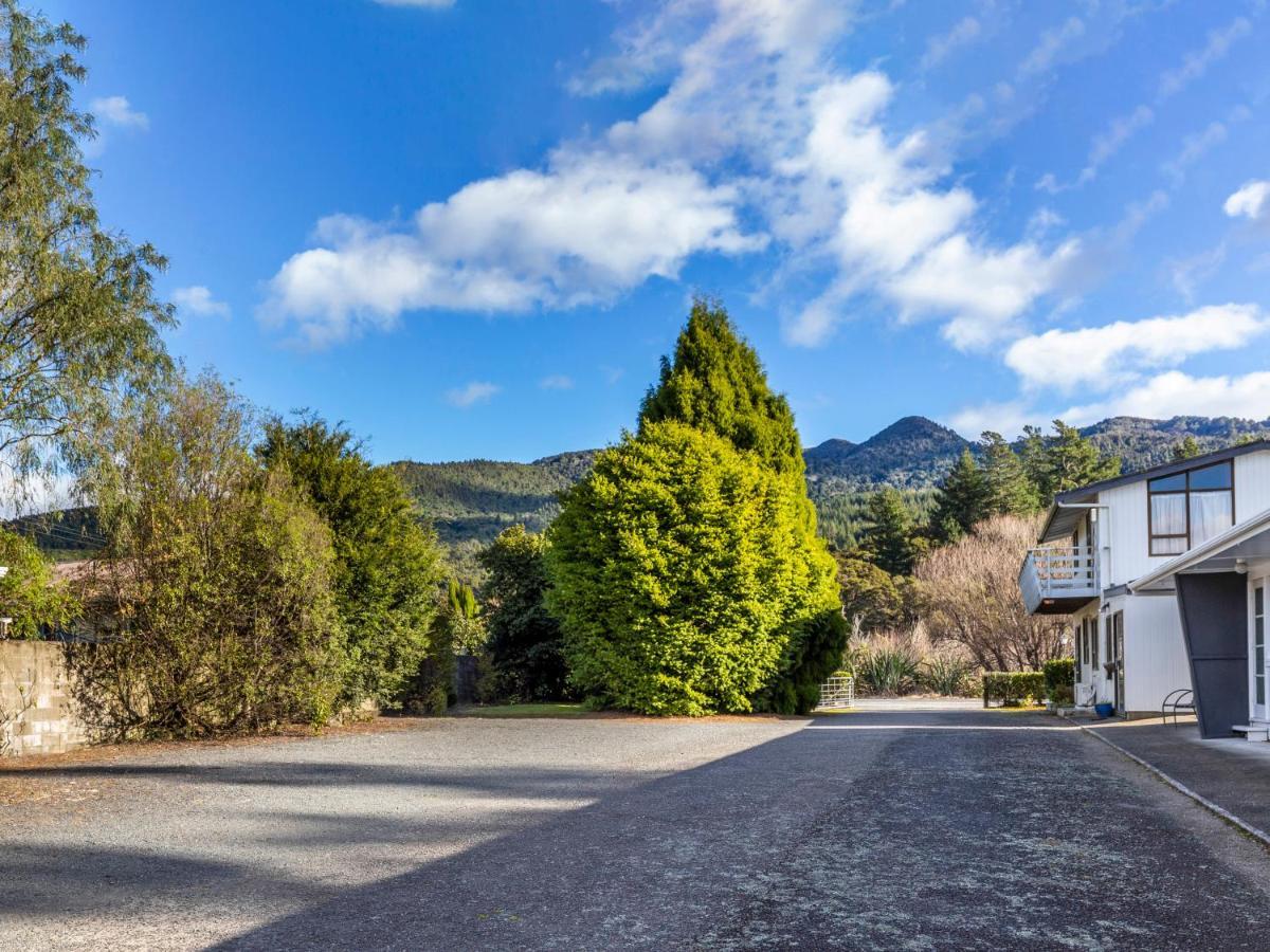 Rainbow Motel & Hot Pools Turangi Exterior photo