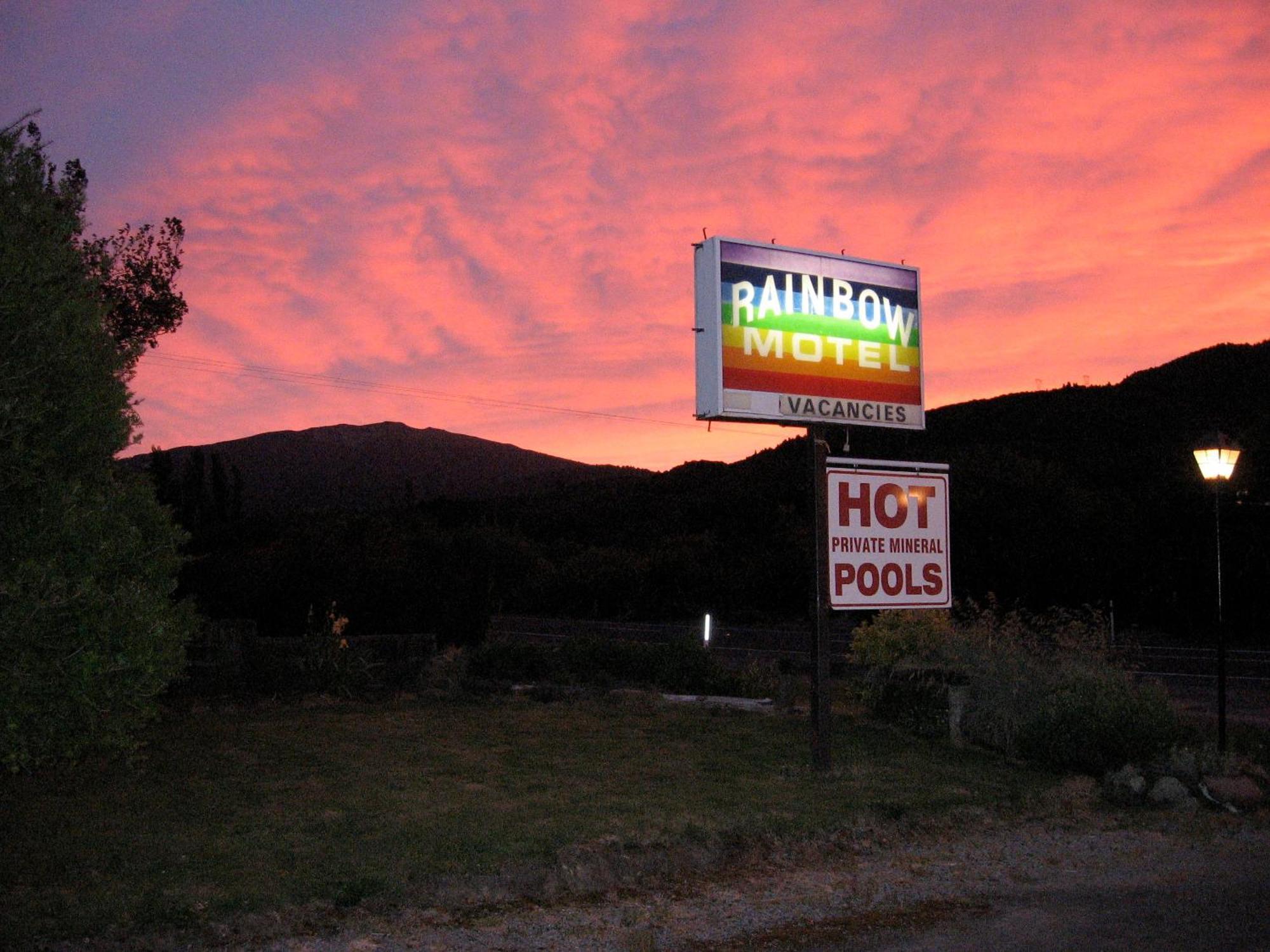 Rainbow Motel & Hot Pools Turangi Exterior photo